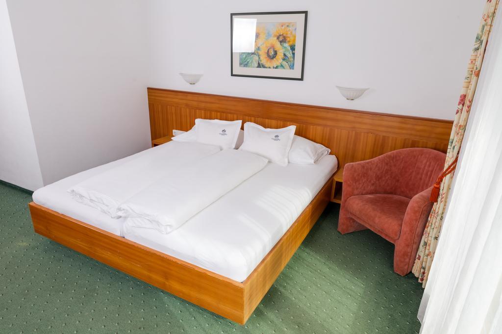 Hotel Tirolerhof 세르파우스 외부 사진
