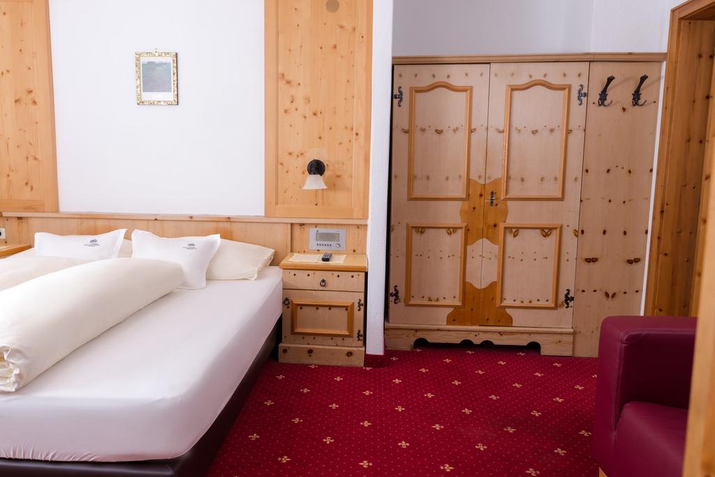 Hotel Tirolerhof 세르파우스 외부 사진